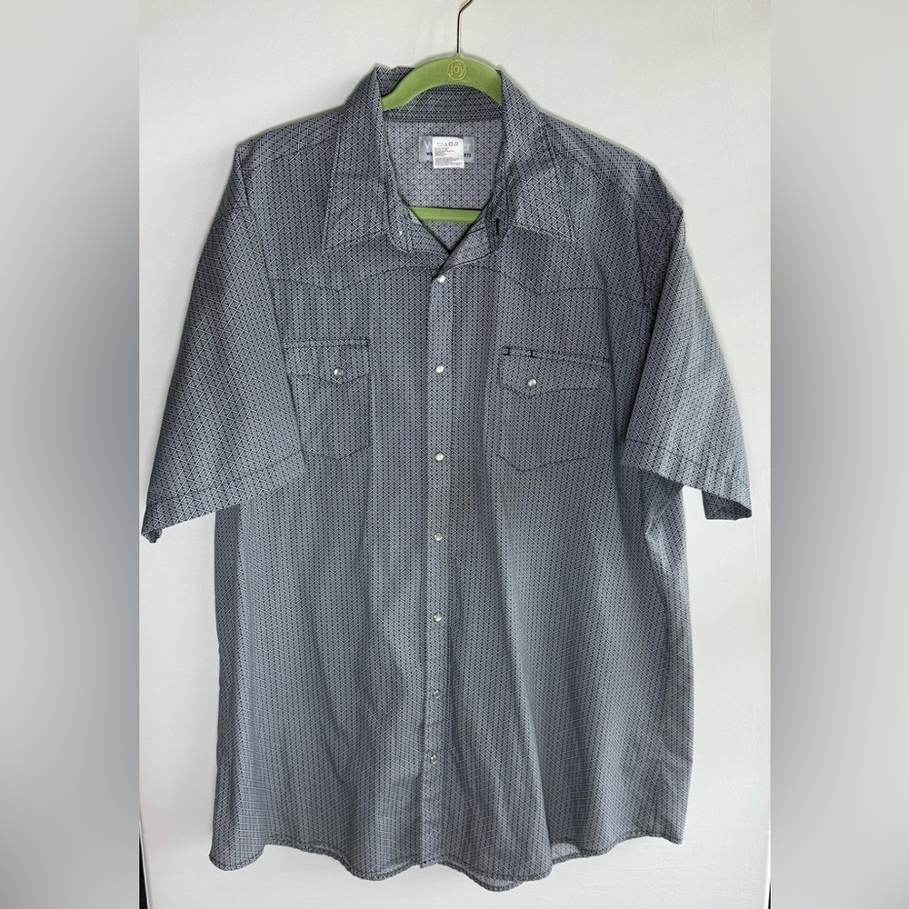 Wrangler snap button shirt • Men’s 2XLT
